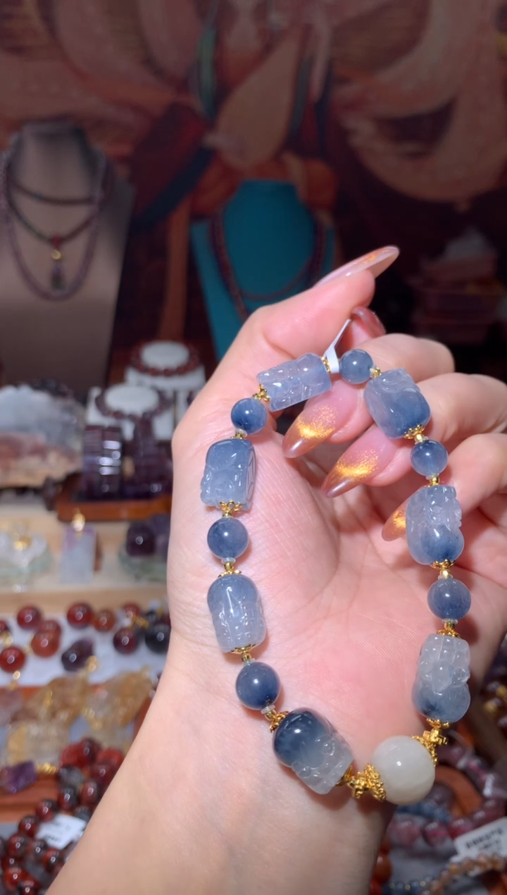 未镶嵌珠宝半成品水晶蓝兔毛貔貅阵