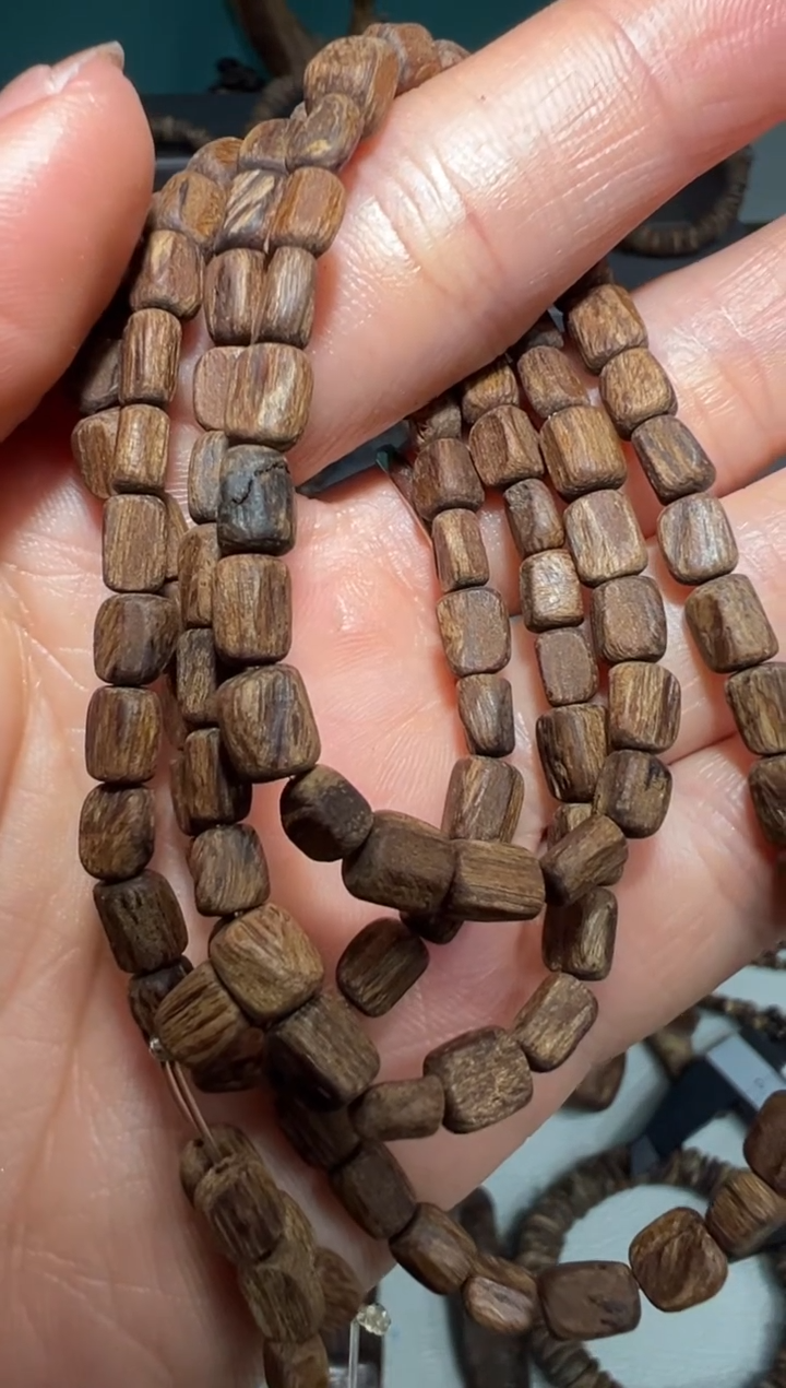 【闪购商品】沉香手串菲律宾莱特随型10.6克