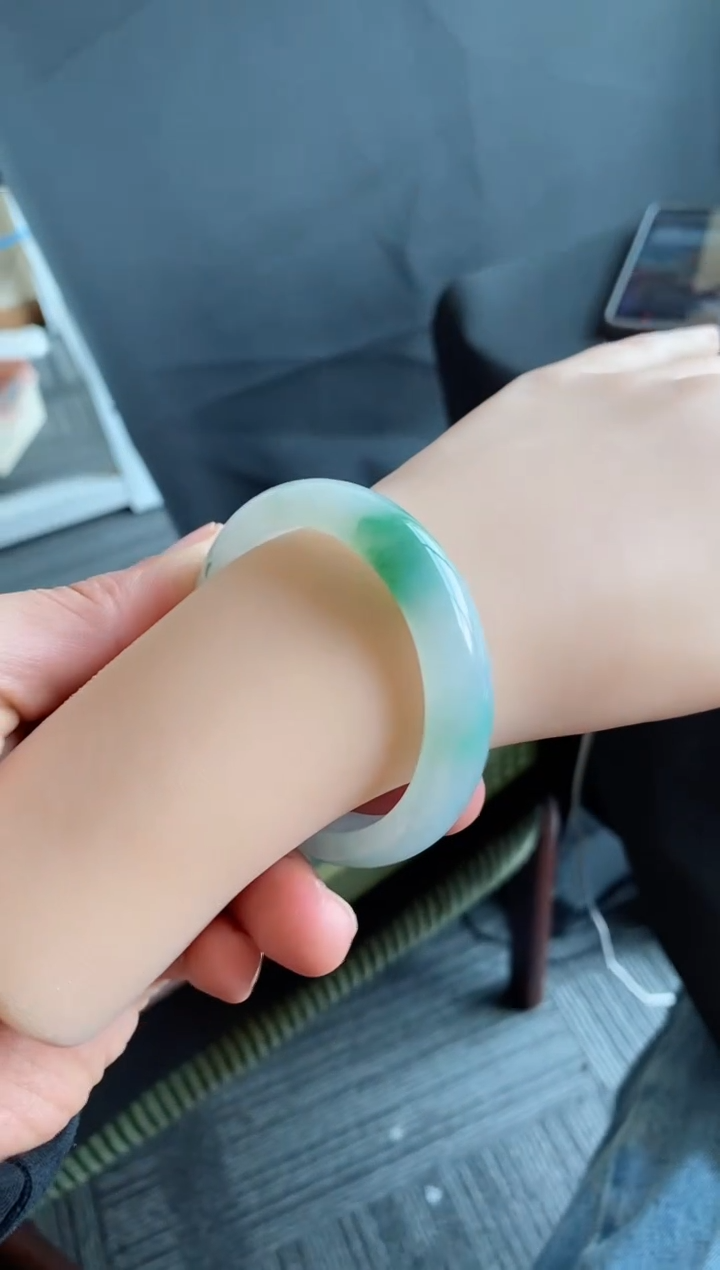 【闪购商品】翡翠手镯未镶嵌50号51.5*12.0*7.8正圈