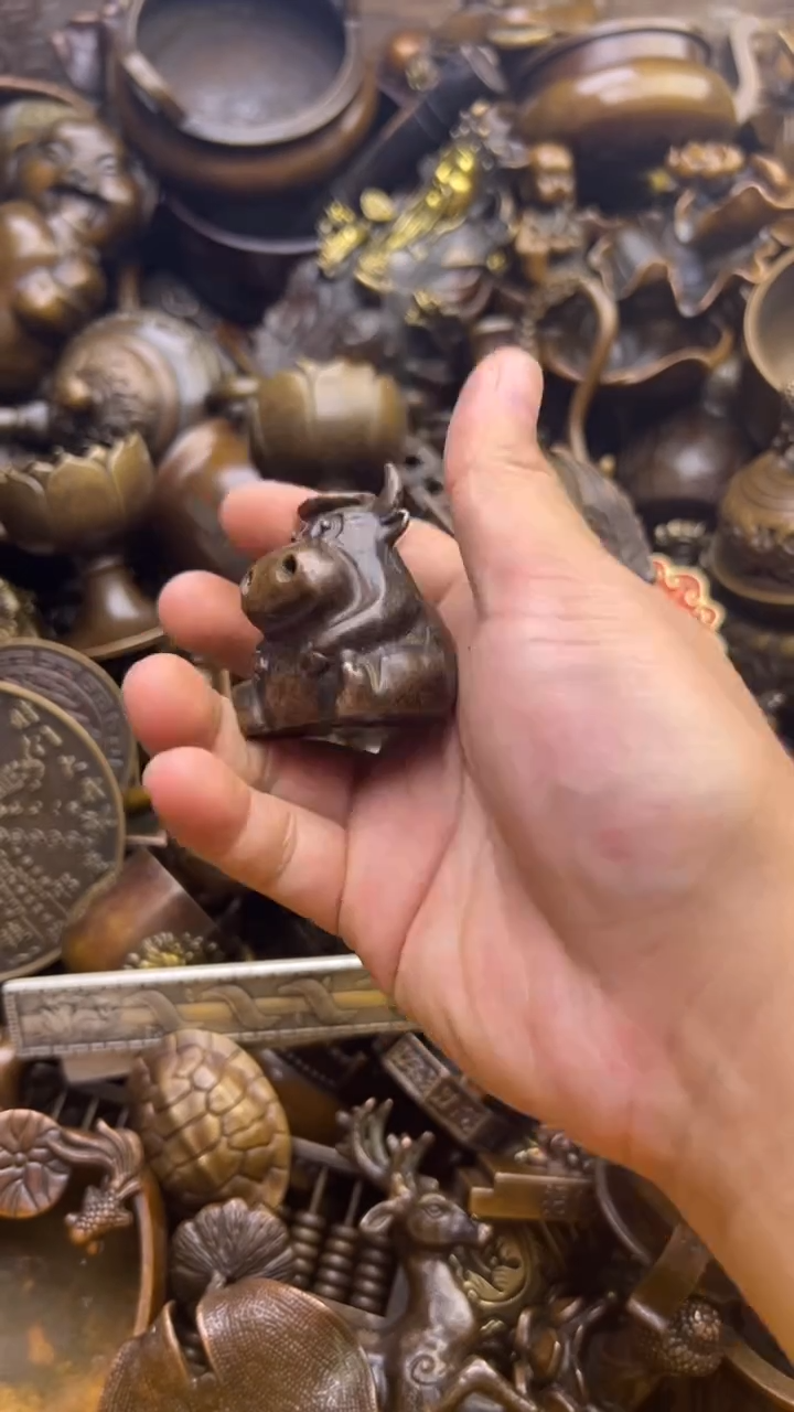 精美铜器，点击下单
