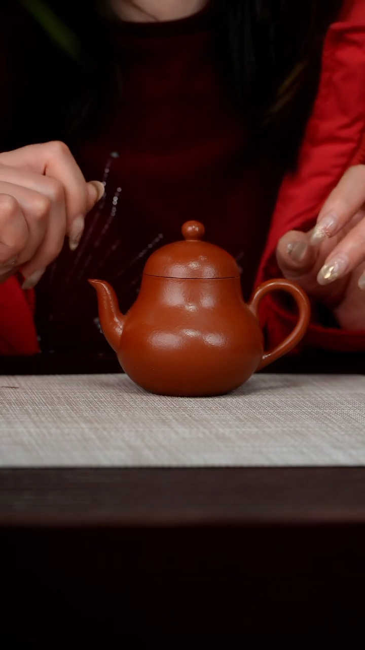【闪购商品】宜兴原矿紫砂壶茶壶150C