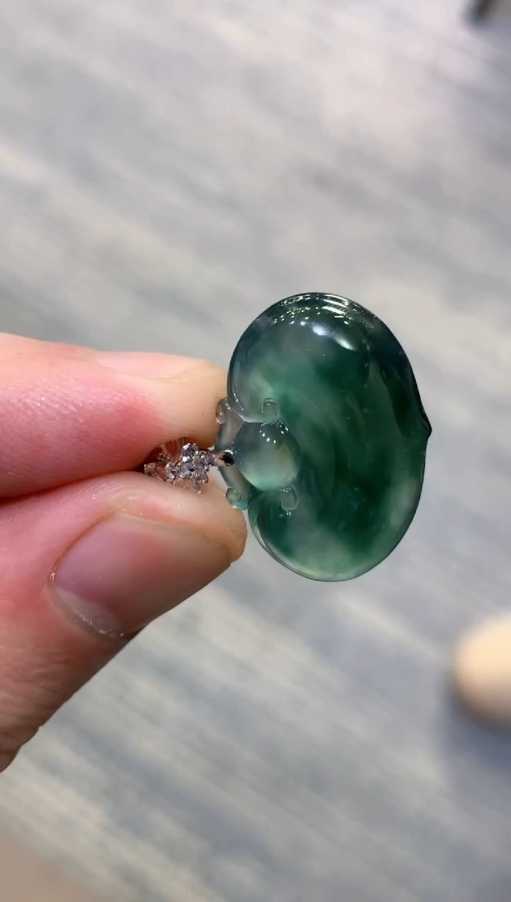 颈饰未镶嵌翡翠天然A货翡翠