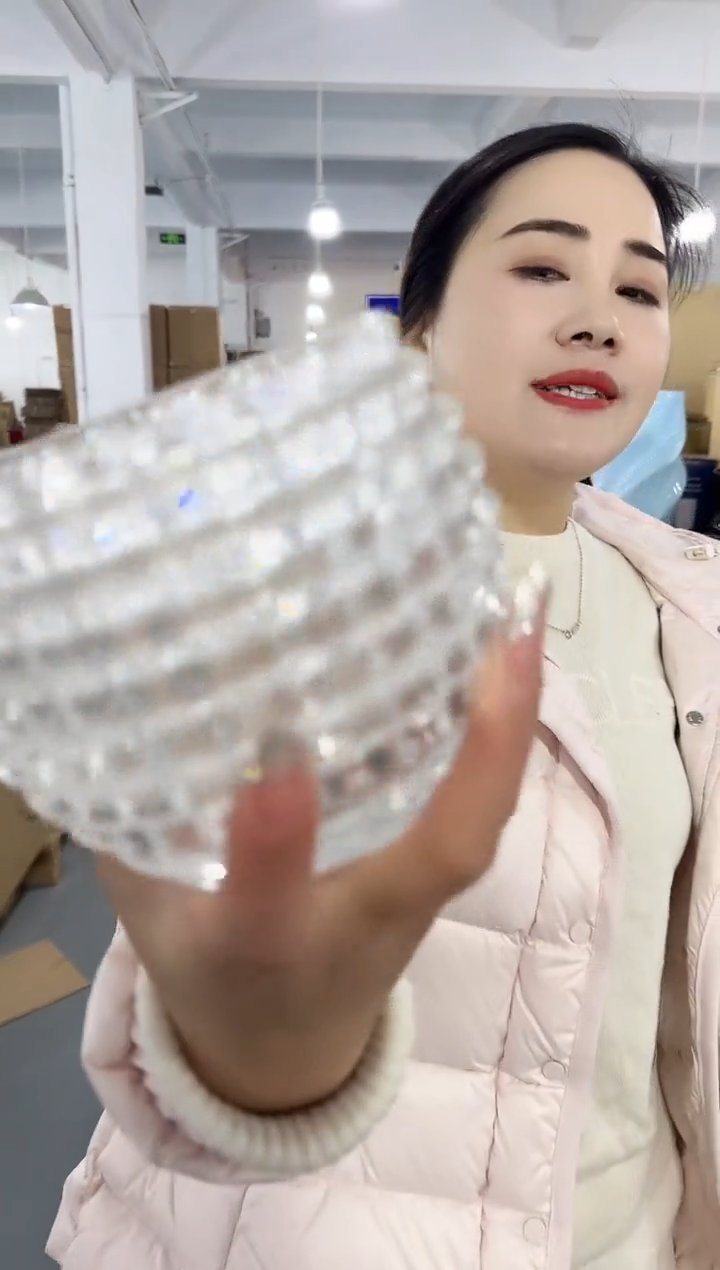 【闪购商品】玻璃安琪花瓶微瑕-RU04