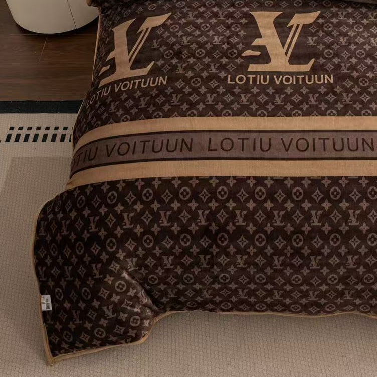 2X2.3米加厚绒被 咖啡色四叶草加厚宝宝绒保暖冬季大被子