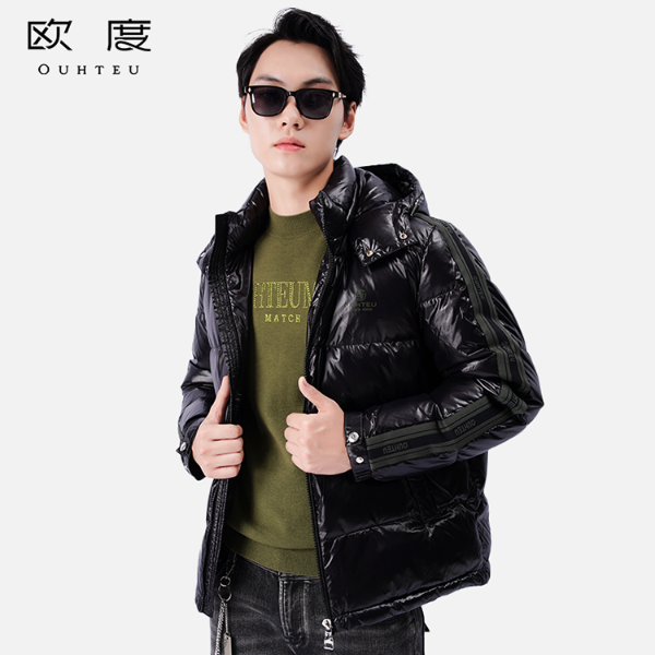 OUHTEU/欧度【经典品牌LOGO】冬季石墨烯内里男鹅绒羽绒服保暖7620