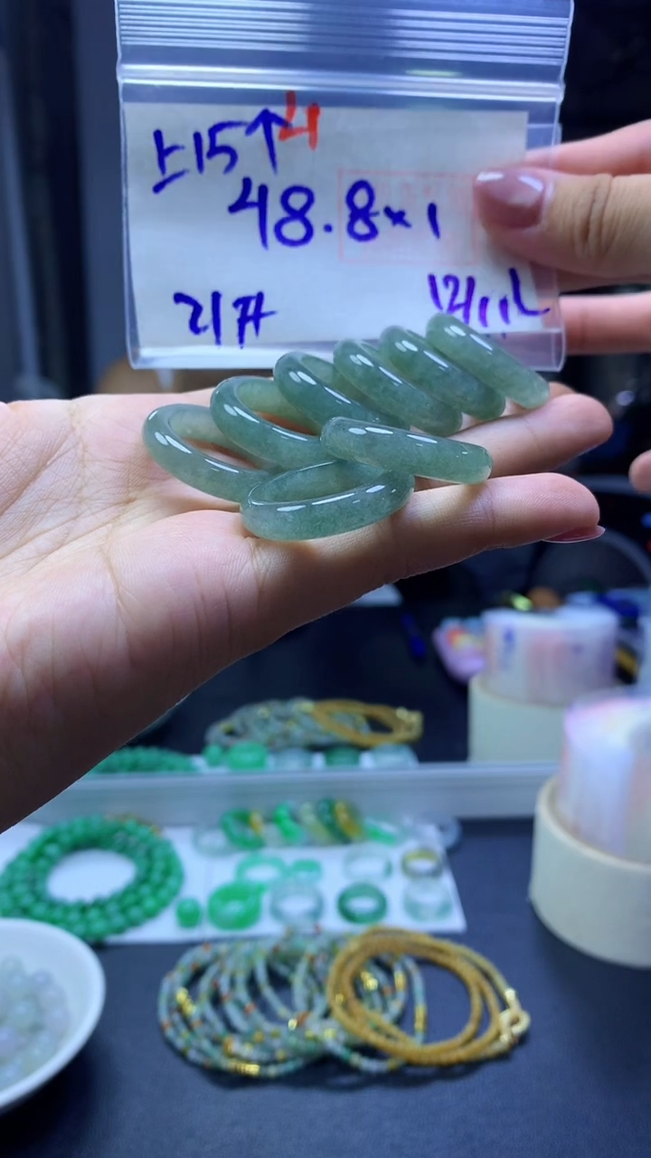 未镶嵌定制翡翠戒圈#48.8元多样性拍一发一毛货需抛光