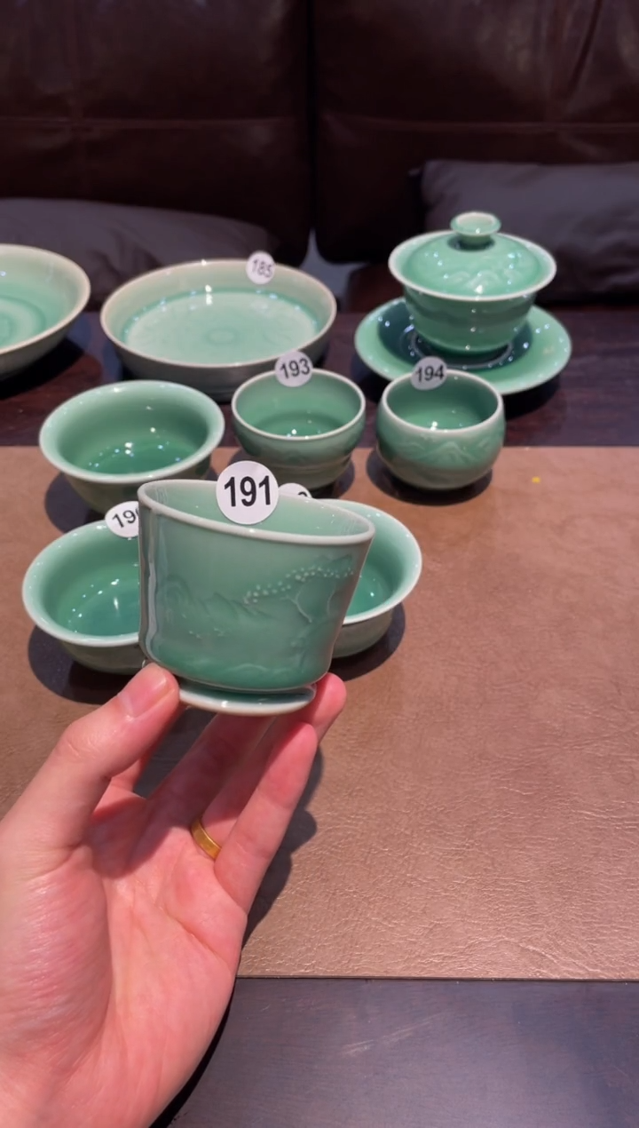 191窑承青瓷山水容天杯