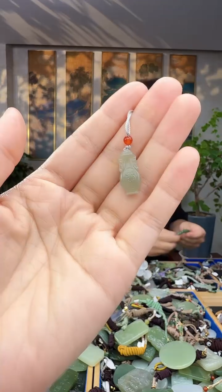 未镶嵌和田玉挂件拍一发一