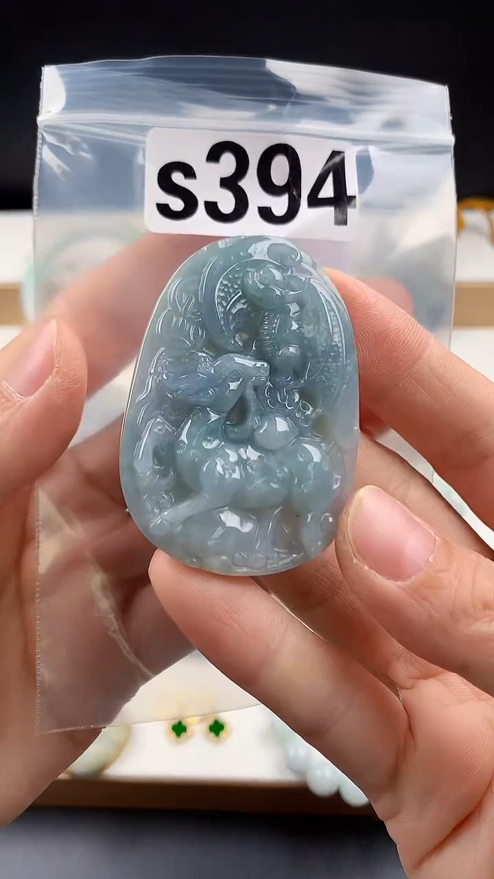 颈饰未镶嵌翡翠天然翡翠吊坠挂件