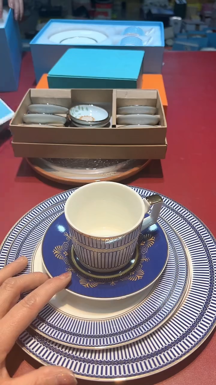 【闪购商品】瓷片锅碗瓢彭一件不剩