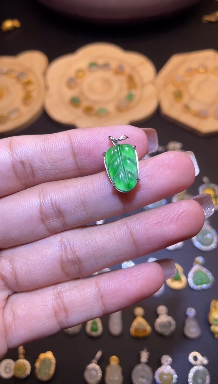 吊坠(不含链)银S925镶嵌翡翠1