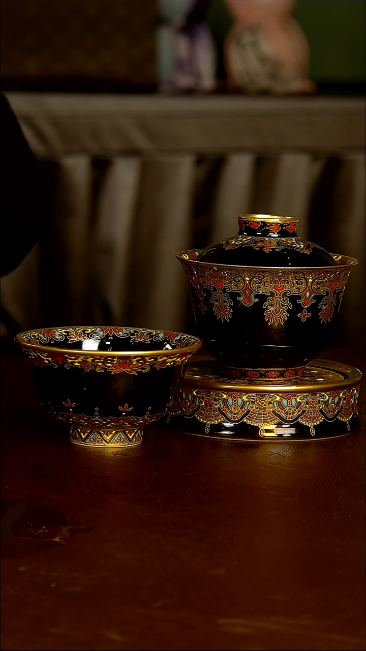 1哦哦哦哦哦噢珐琅彩