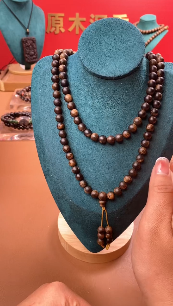 【闪购商品】沉香手串M沉水富森红土玉化瘿子瘤疤07*108颗