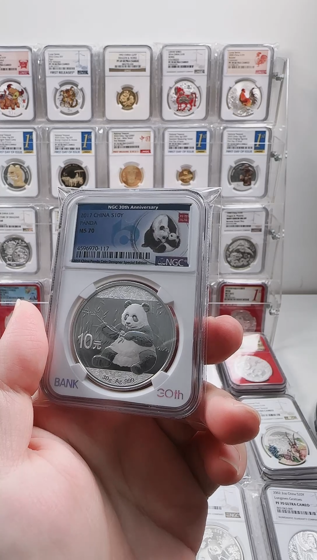 纯银2017年熊猫银币NGC70分