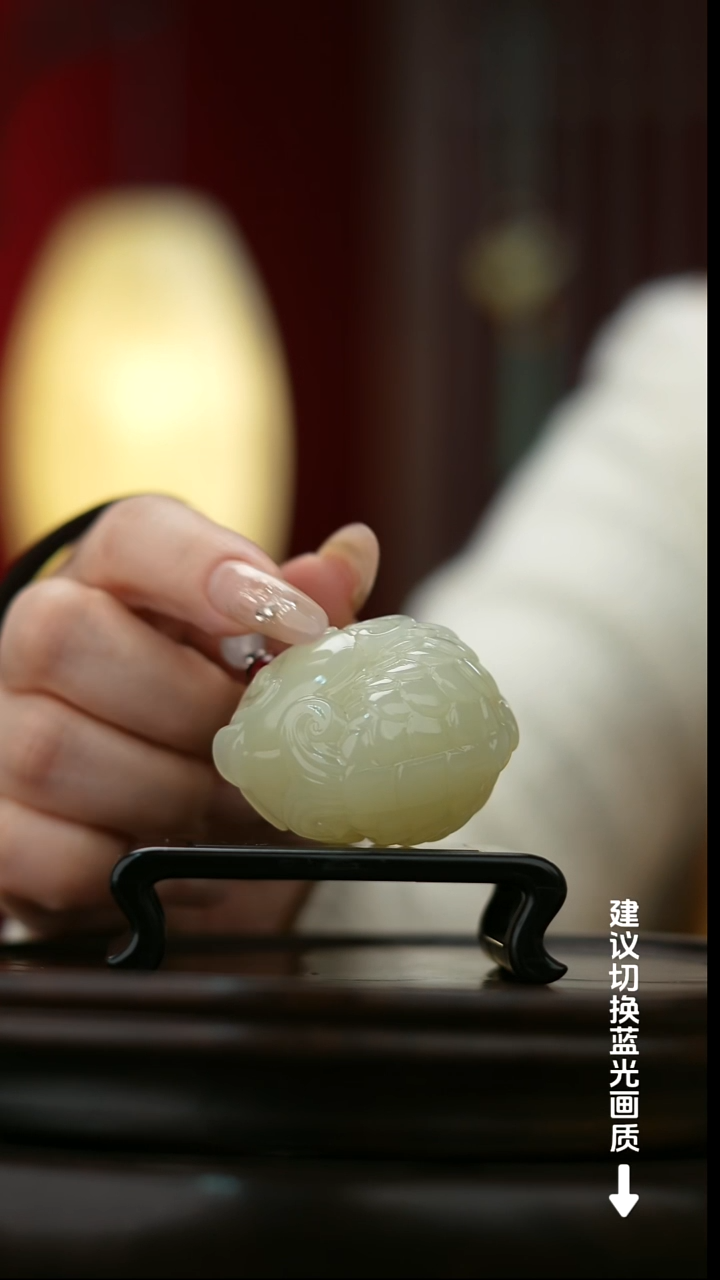 玉【年年有余】锦鲤天然玉石手把件