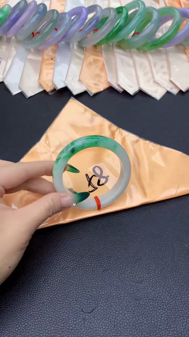 【闪购商品】翡翠手镯未镶嵌0481474112