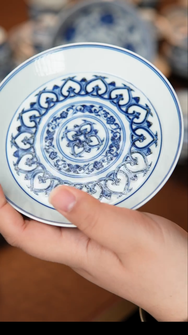 其他陶瓷宝象纹理小壶承