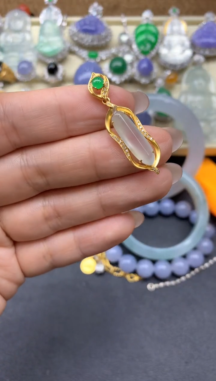 【闪购商品】翡翠颈饰18K金镶嵌267-中国好珍宝