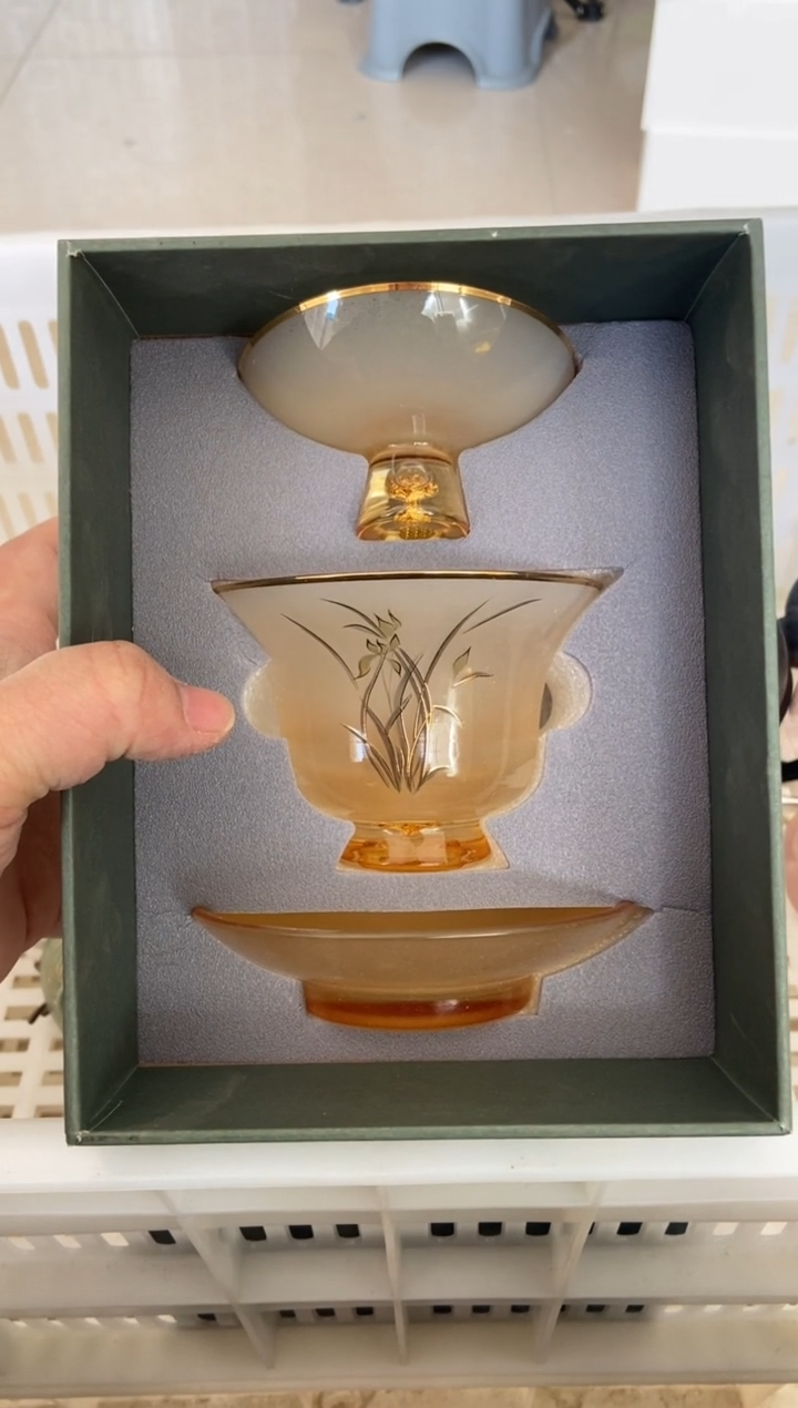 杯无运费险有瑕疵的摄影的产品有使用过的痕迹有点脏介意勿拍杯