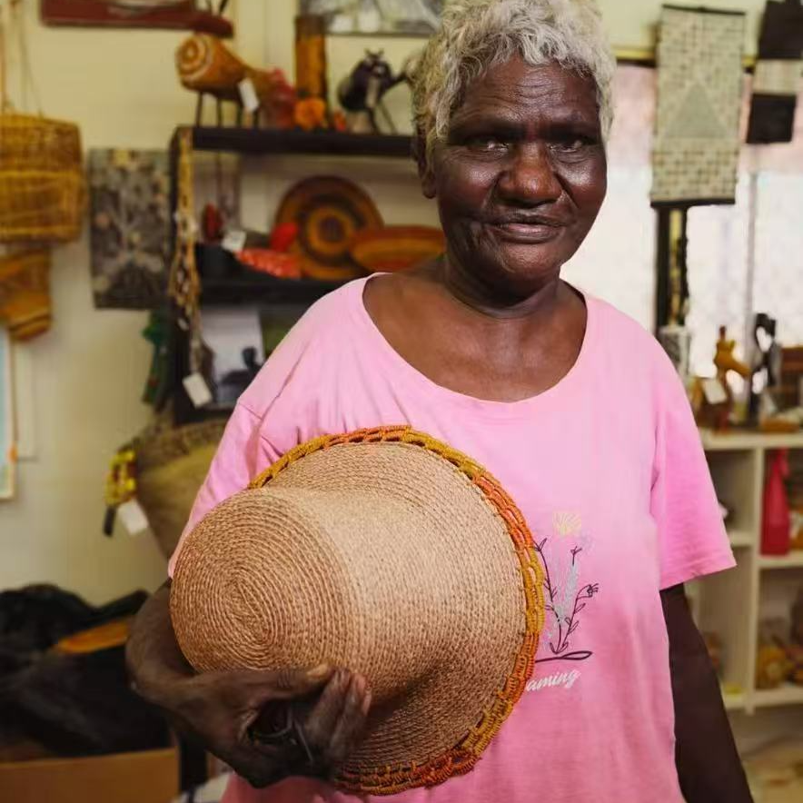 2025-08-08-200-299非洲马达加斯加纯手工拉菲草包包