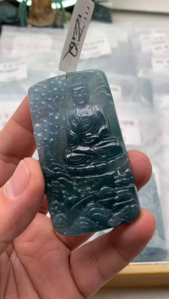 【闪购商品】翡翠颈饰未镶嵌阿弥陀佛【品质一般介意慎拍】