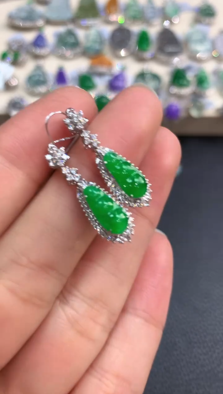 【闪购商品】翡翠耳饰18K金镶嵌m45     