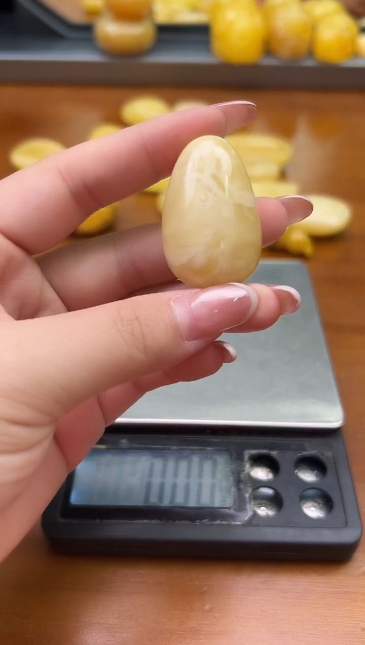 未镶嵌琥珀裸石琥珀蜜蜡吊坠