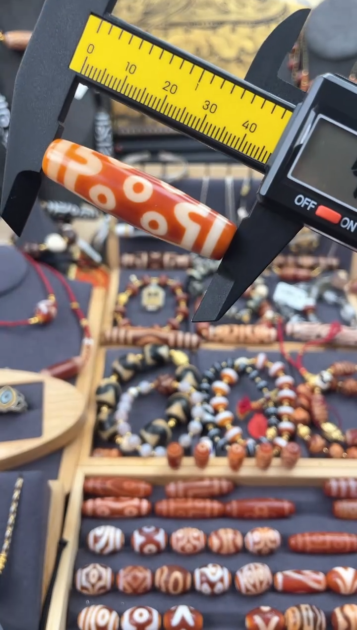 【闪购商品】玛瑙/玉髓颈饰未镶嵌高品红肉七眼单珠