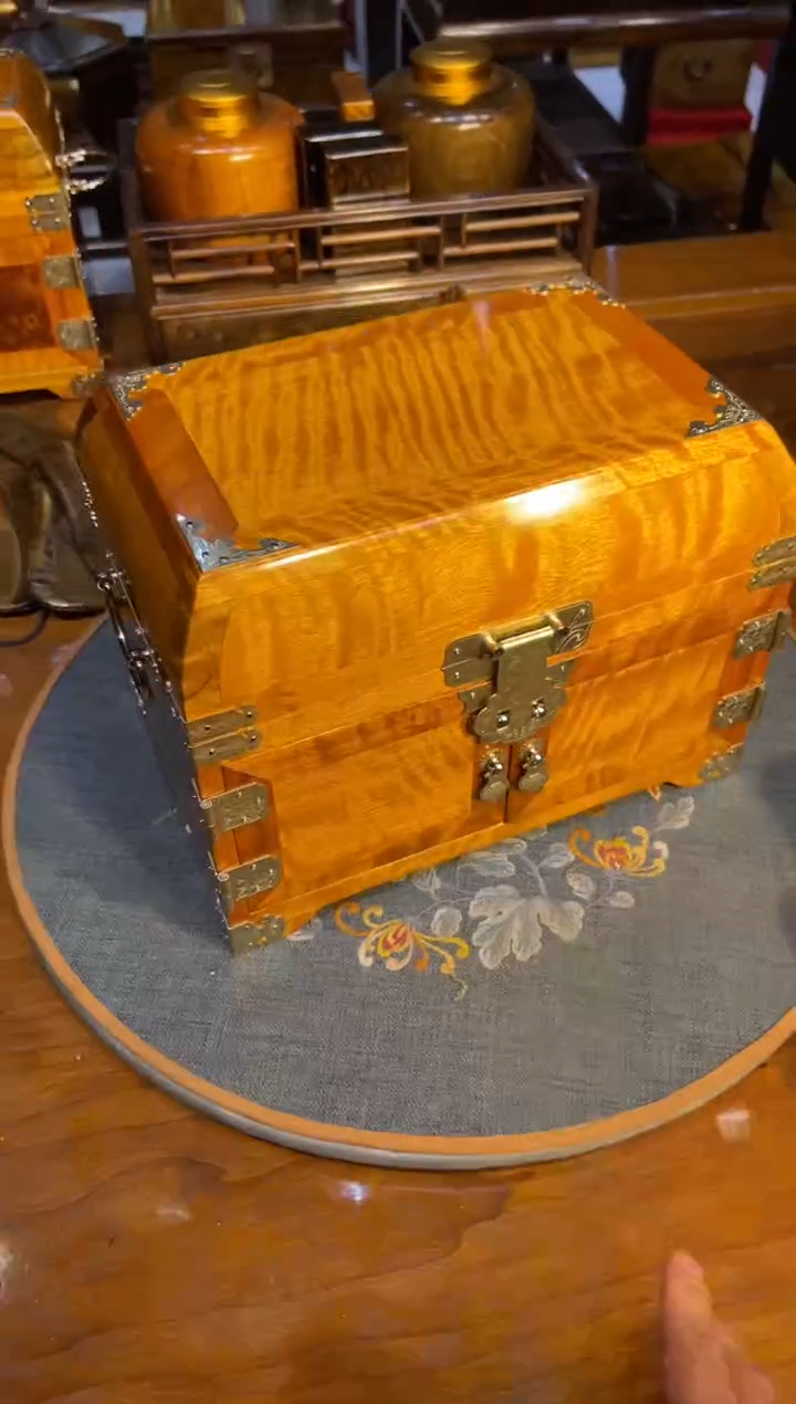 乌木类成套家具嫦娥奔月首饰盒 s16