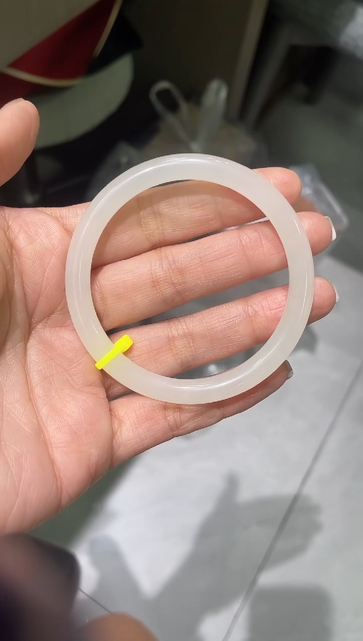 未镶嵌手镯和田玉正****皮和田玉青海料手镯54mm