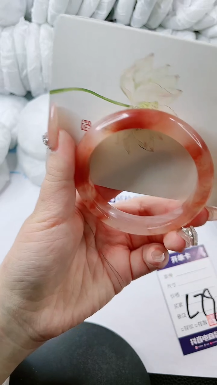 【闪购商品】石英质玉手镯未镶嵌多样性发货L79