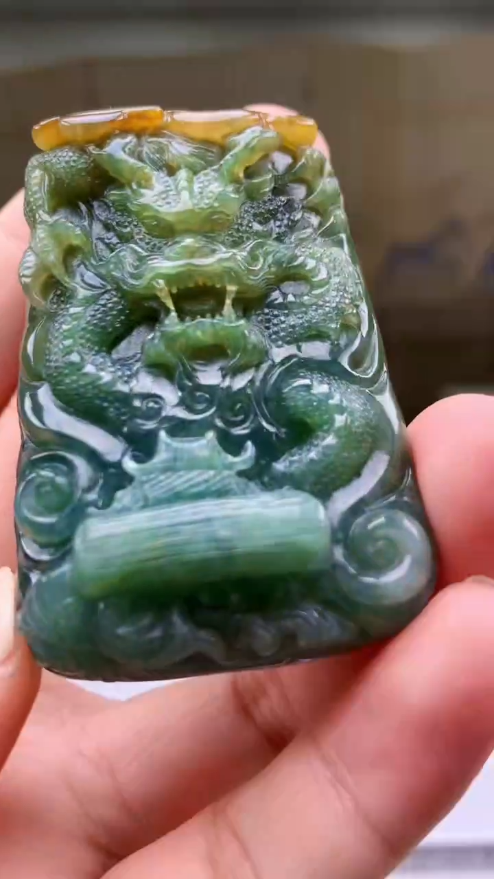 【闪购商品】定制翡翠未镶嵌4812bb-毛货挂件46