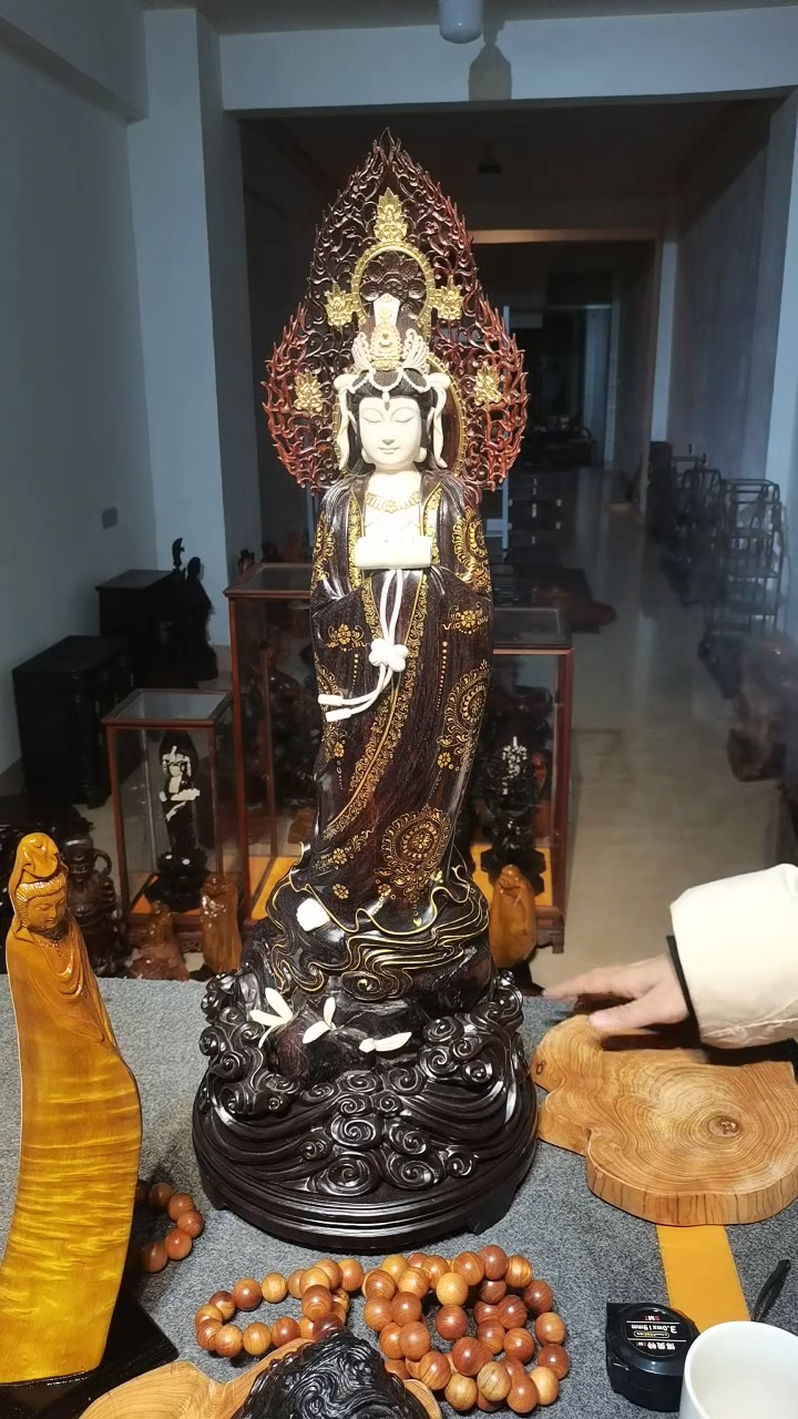 木印度小叶紫檀，菩萨摆件