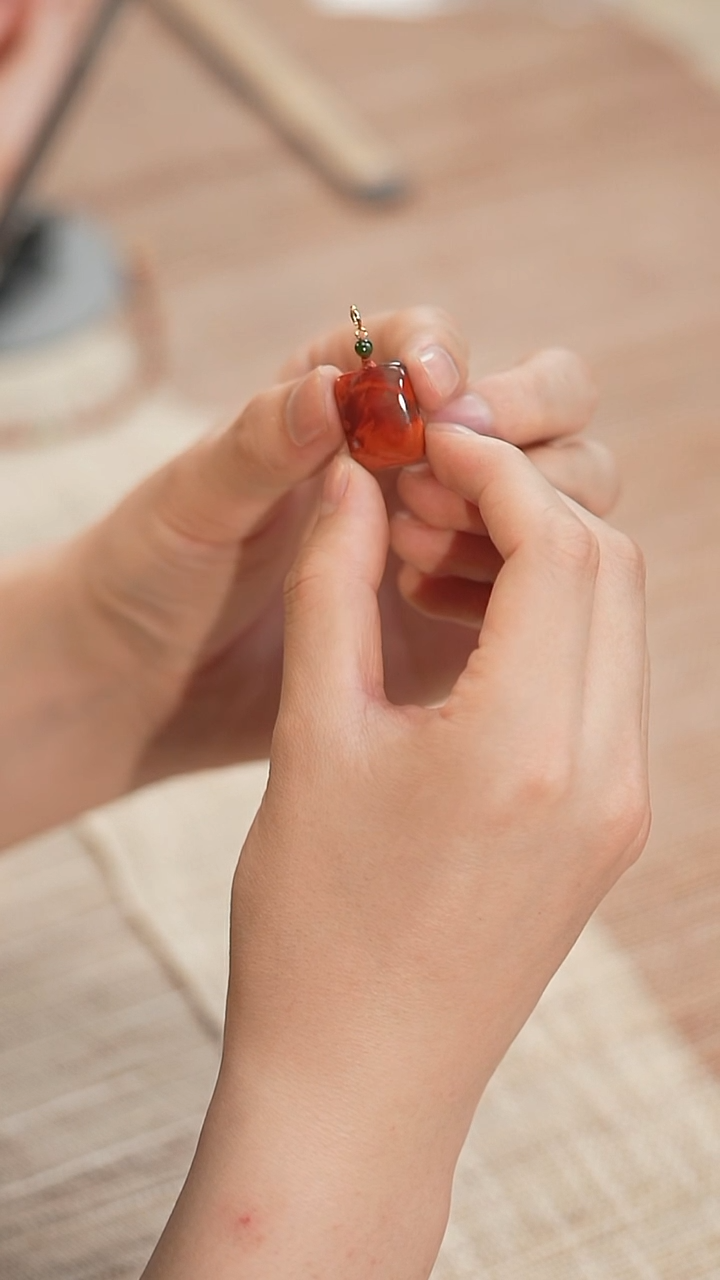 未镶嵌扣头南红玛瑙火焰纹南红玛瑙 无事牌 扣头