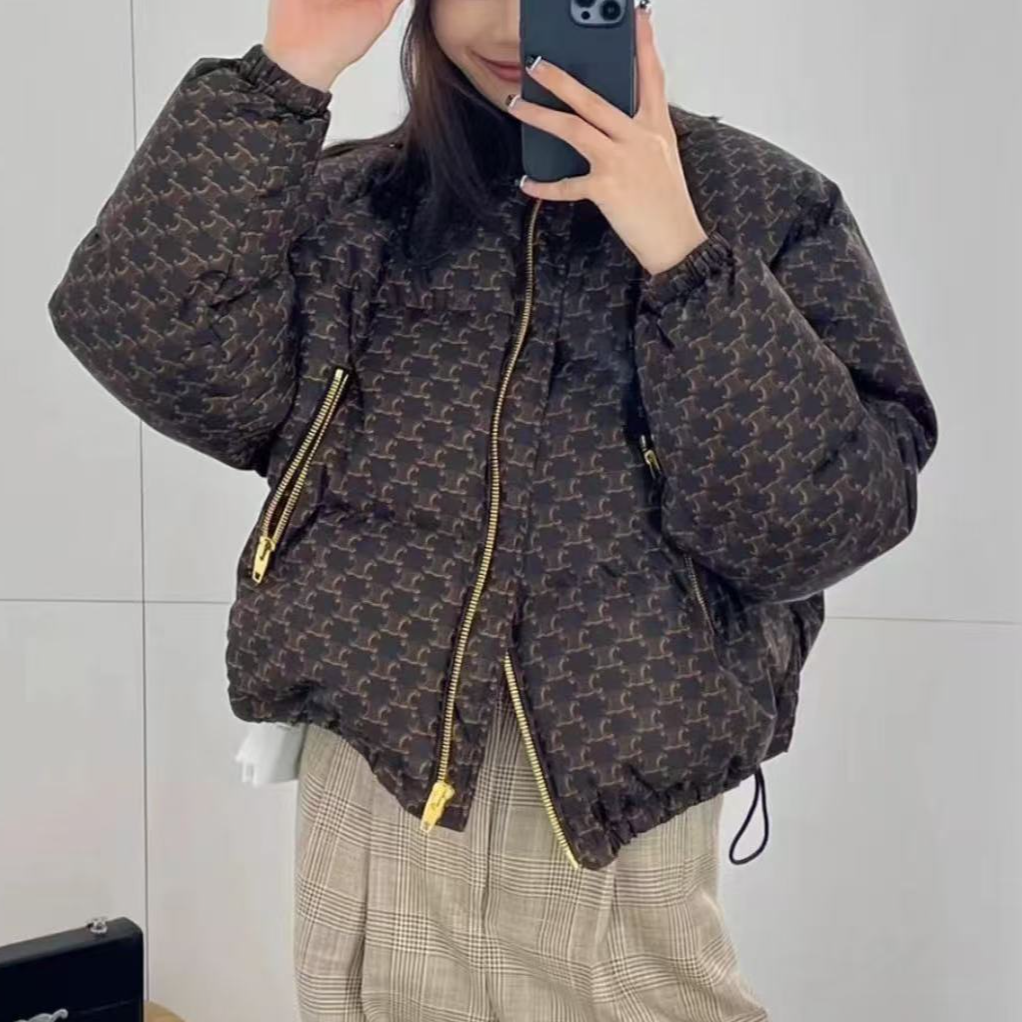 99新 Celine/思琳 34码深咖色老花圆领短款羽绒服