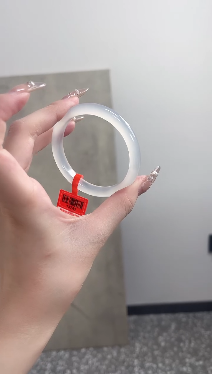 【闪购商品】玛瑙/玉髓手镯未镶嵌56圈 需要包容