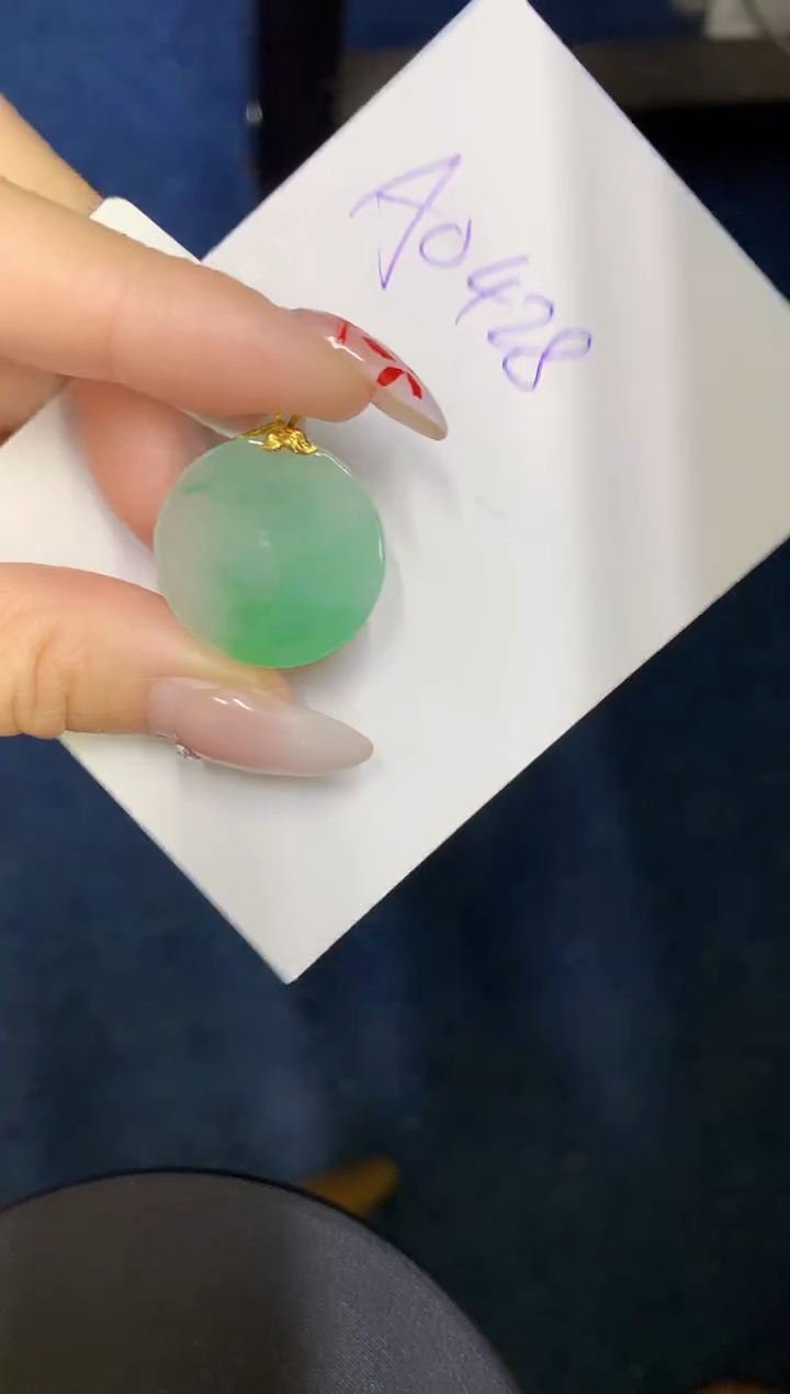 【闪购商品】翡翠颈饰18K金镶嵌00000000000