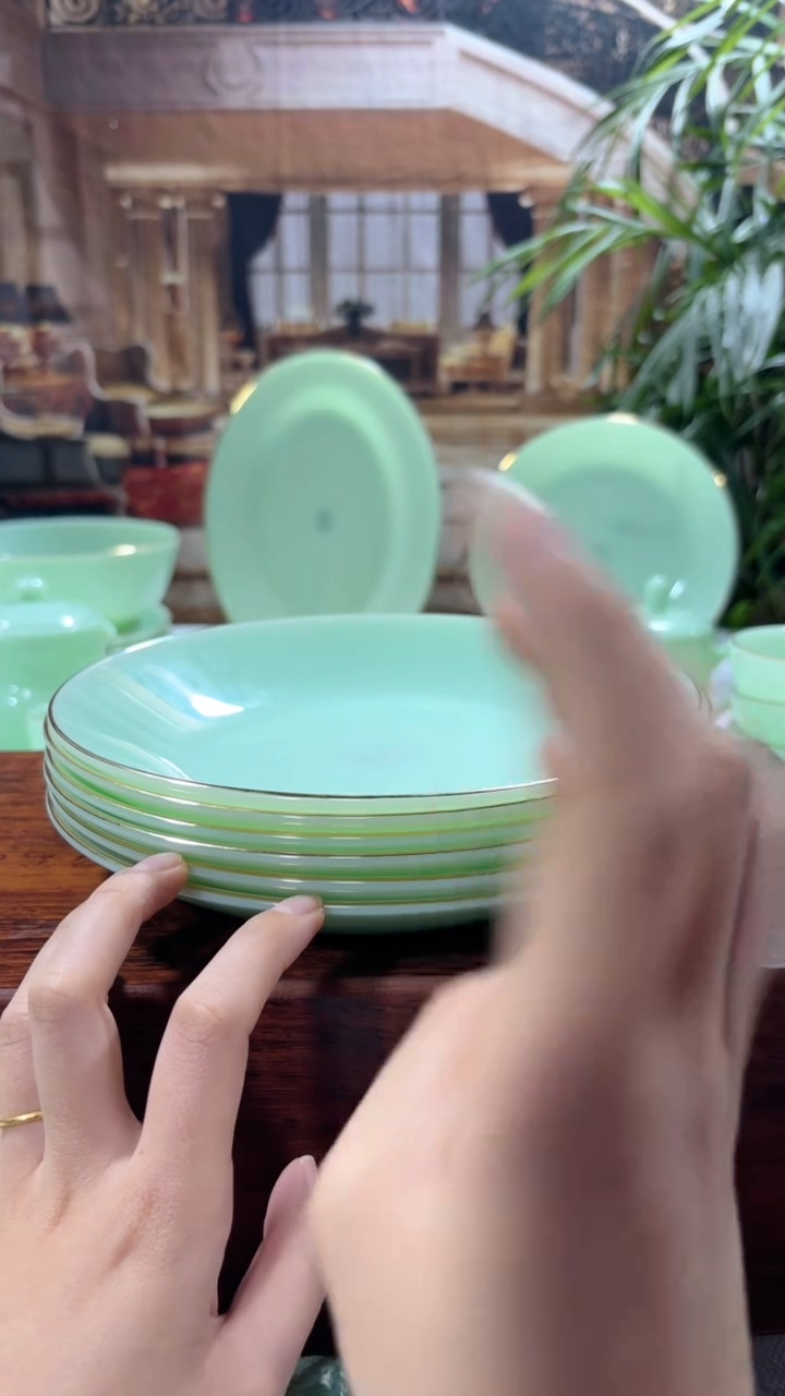 【闪购商品】... 8英寸深盘6个  玉瓷【贝美】