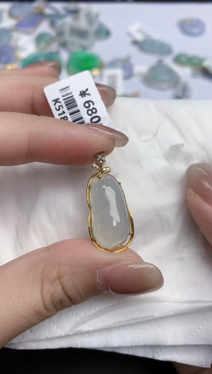 【闪购商品】翡翠颈饰18K金镶嵌天然缅甸翡翠A货