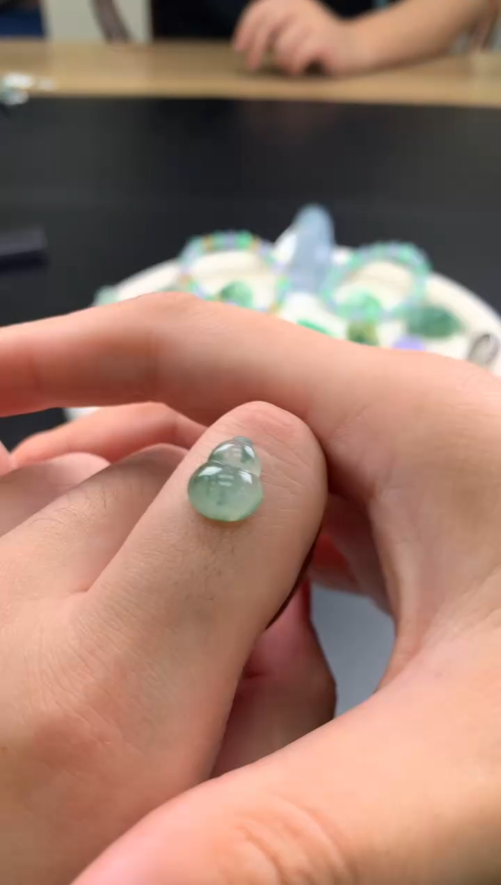 【闪购商品】定制翡翠未镶嵌翡翠