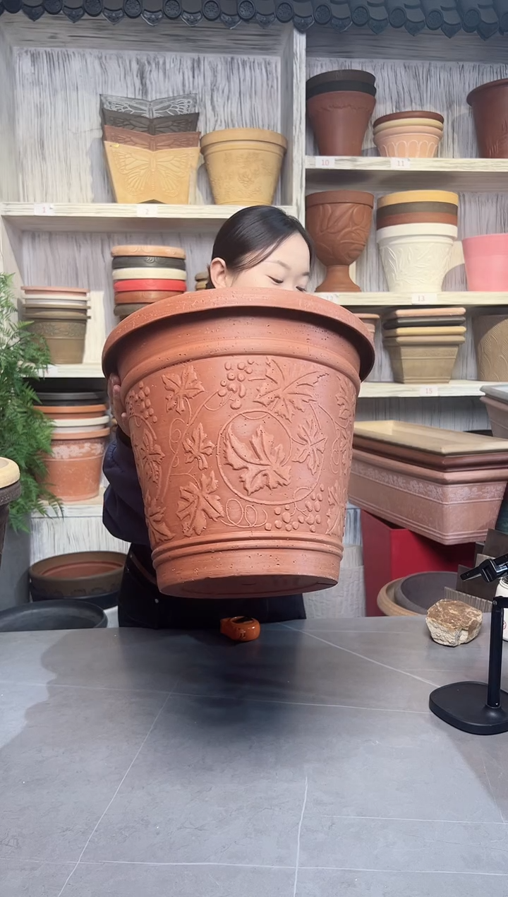 38*33/USA38-D陶土色手工葡萄藤浮雕纹理强体花盆