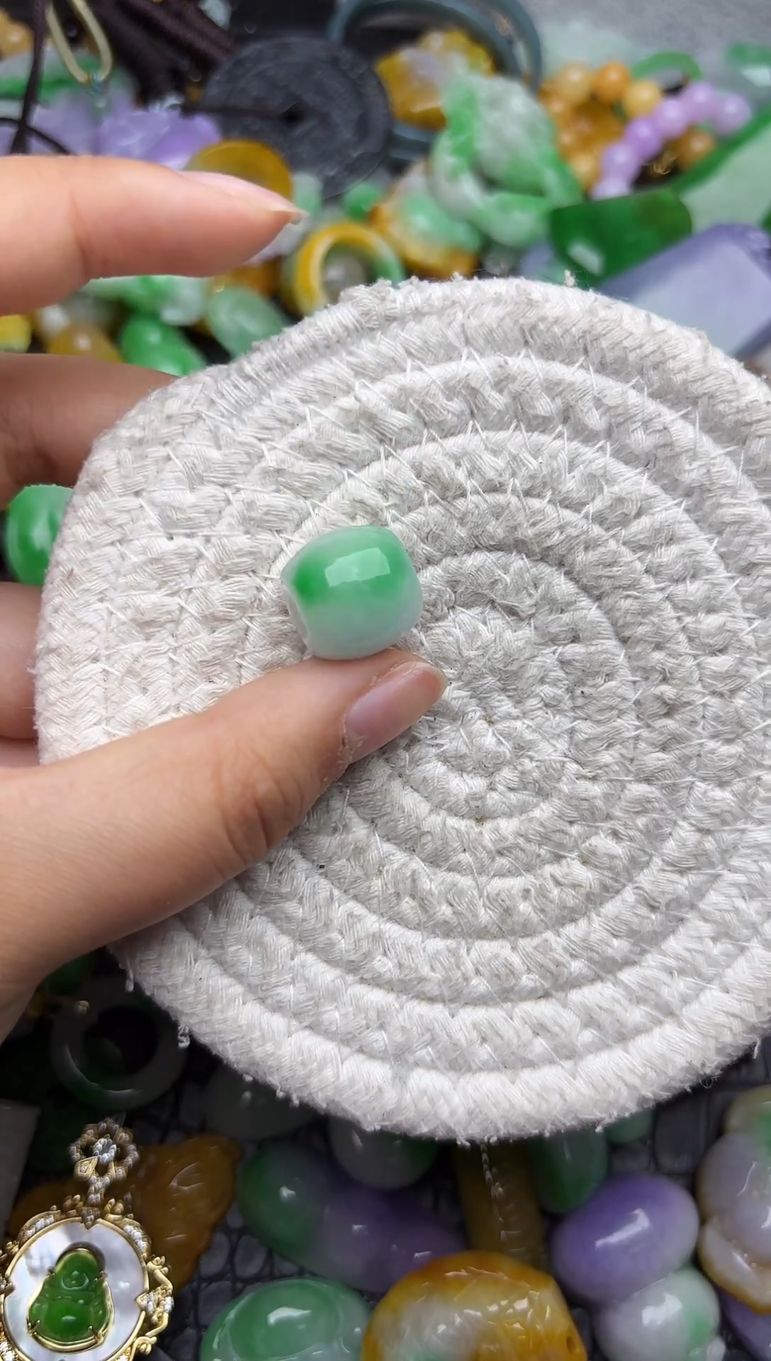 颈饰未镶嵌翡翠缅甸翡翠吊坠