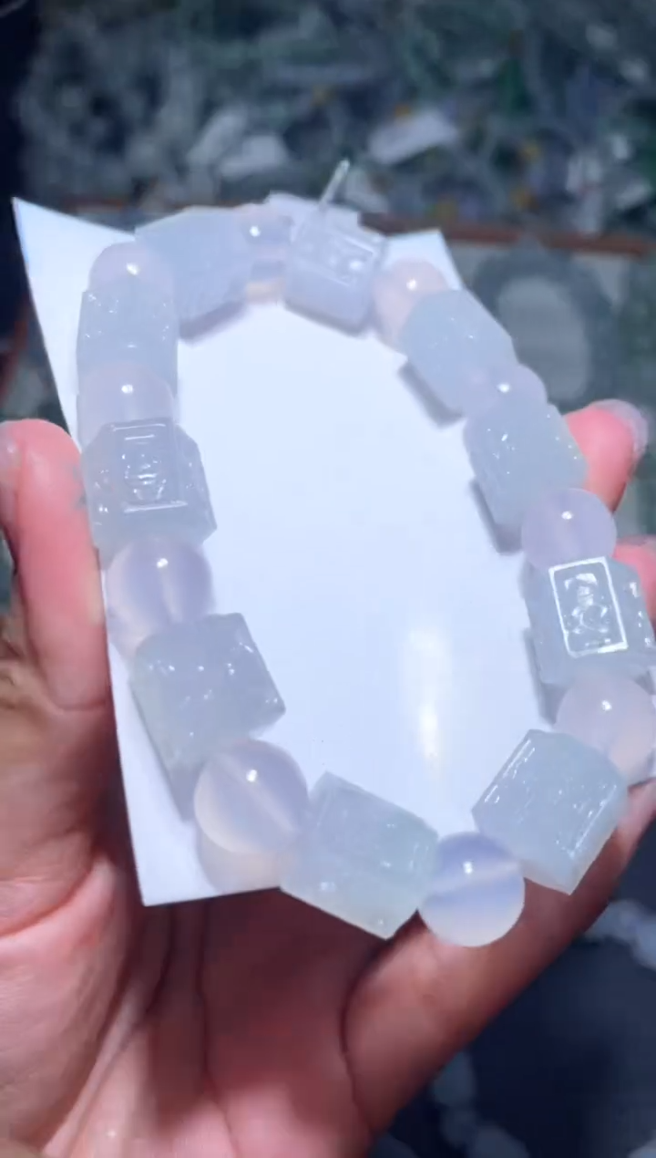 定制翡翠未镶嵌天然缅甸A货翡翠手串3