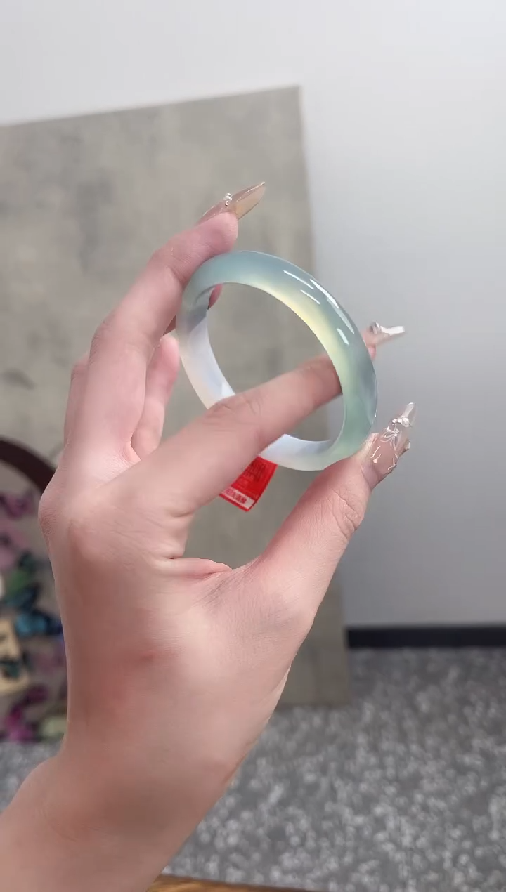 【闪购商品】玛瑙/玉髓手镯未镶嵌54圈 需要包容