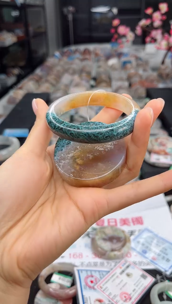 石英质玉手镯未镶嵌55圈口（赠送镯心）673133