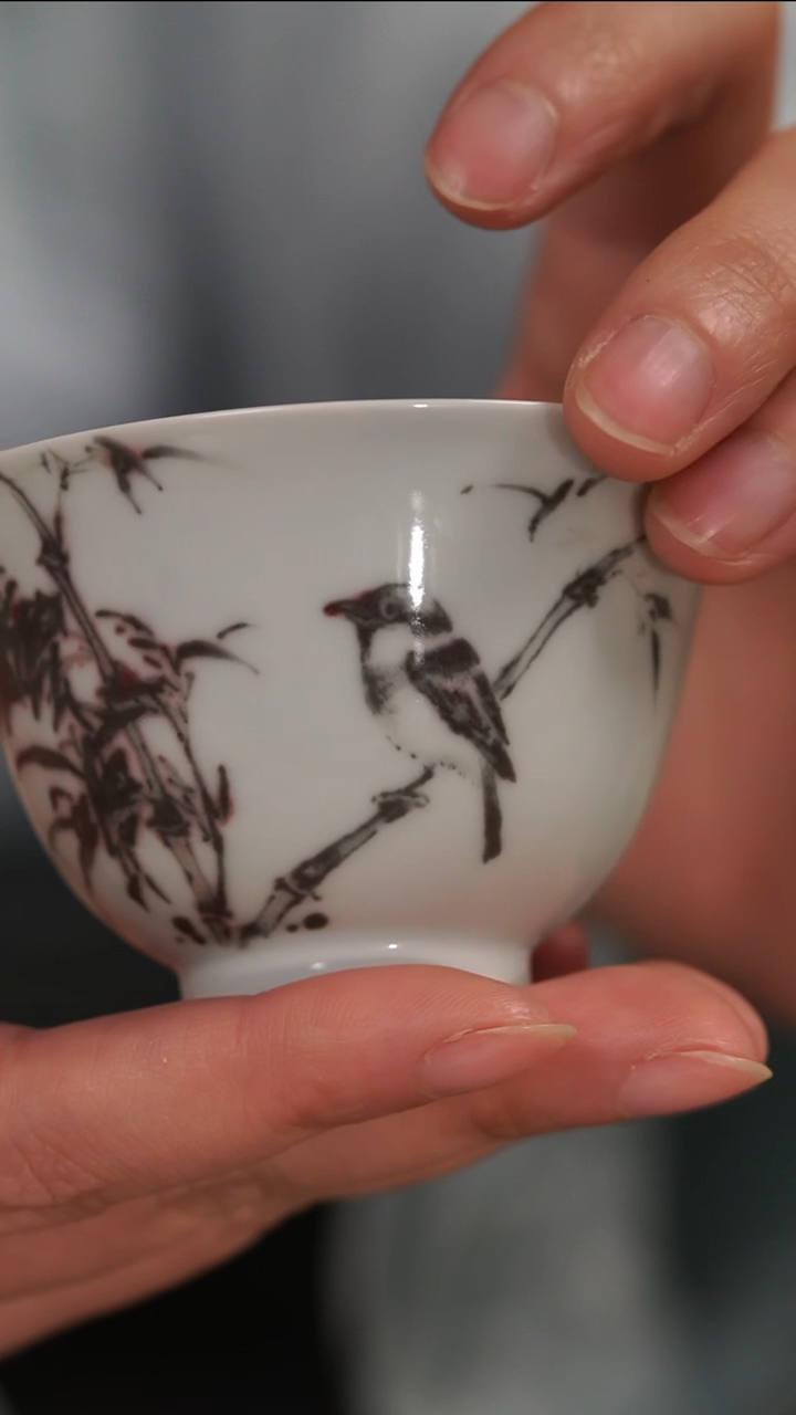 【闪购商品】王长根老师釉里红花鸟小杯