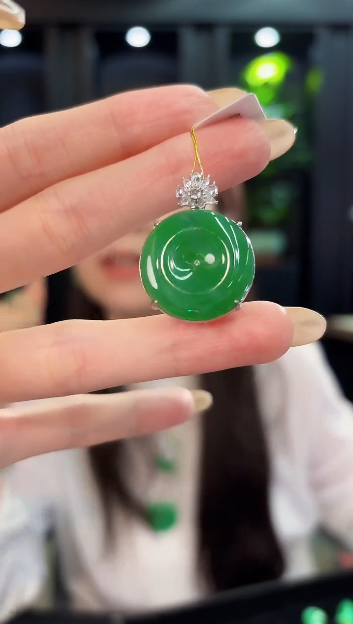 翡翠未镶嵌颈饰缅料A货/多样性发货/一件