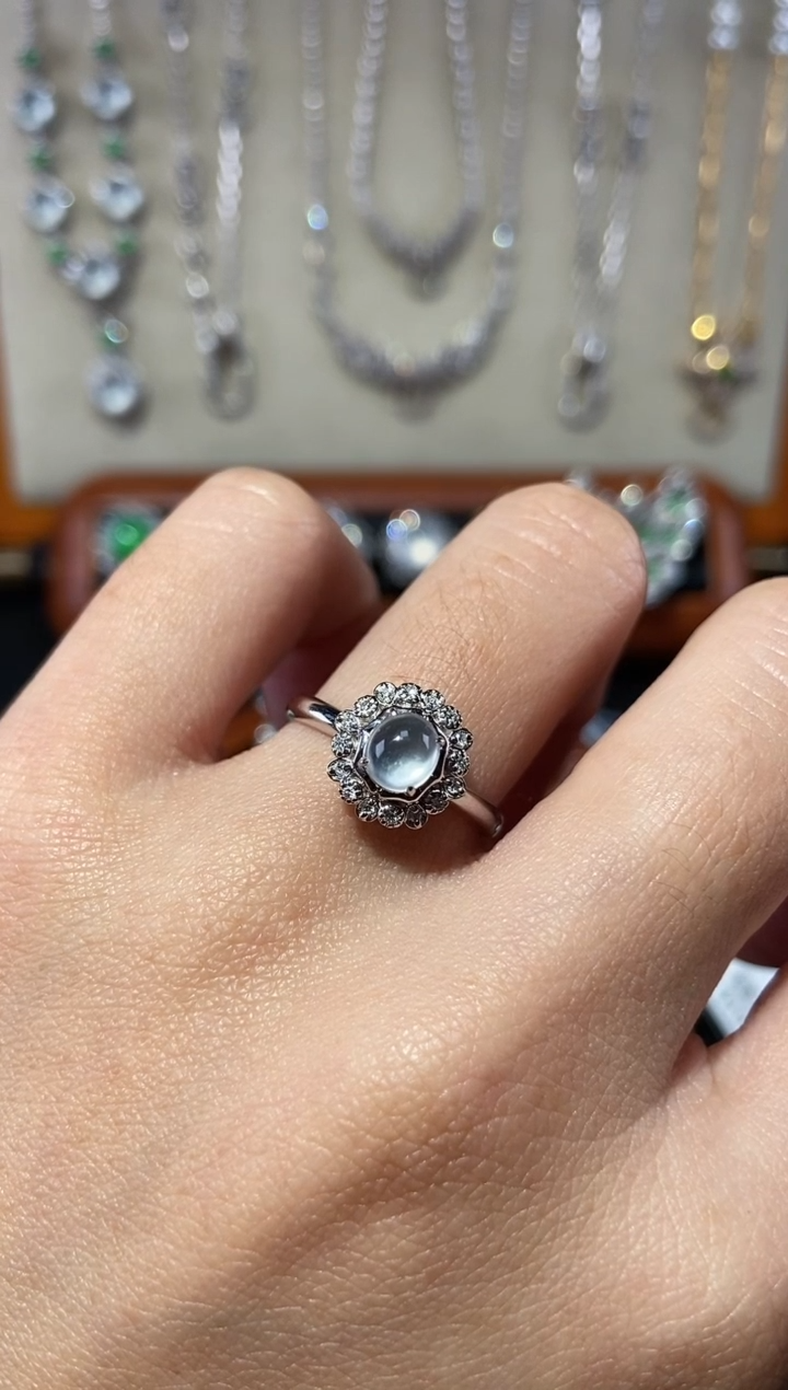 【闪购商品】翡翠戒指18K金镶嵌戒指