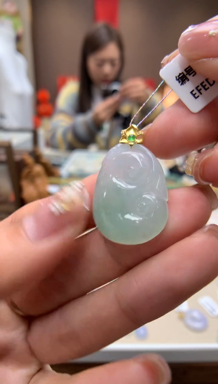 【闪购商品】翡翠颈饰18K金镶嵌如意