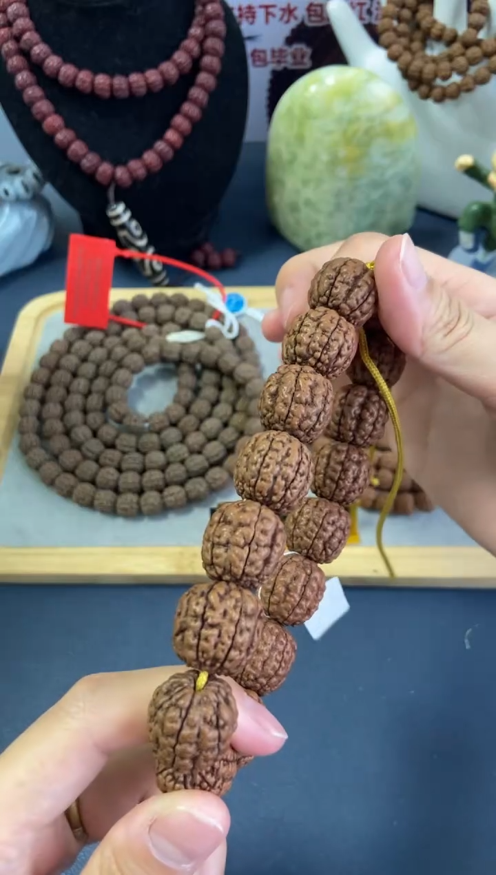 手串金刚菩提六瓣原皮碧根果